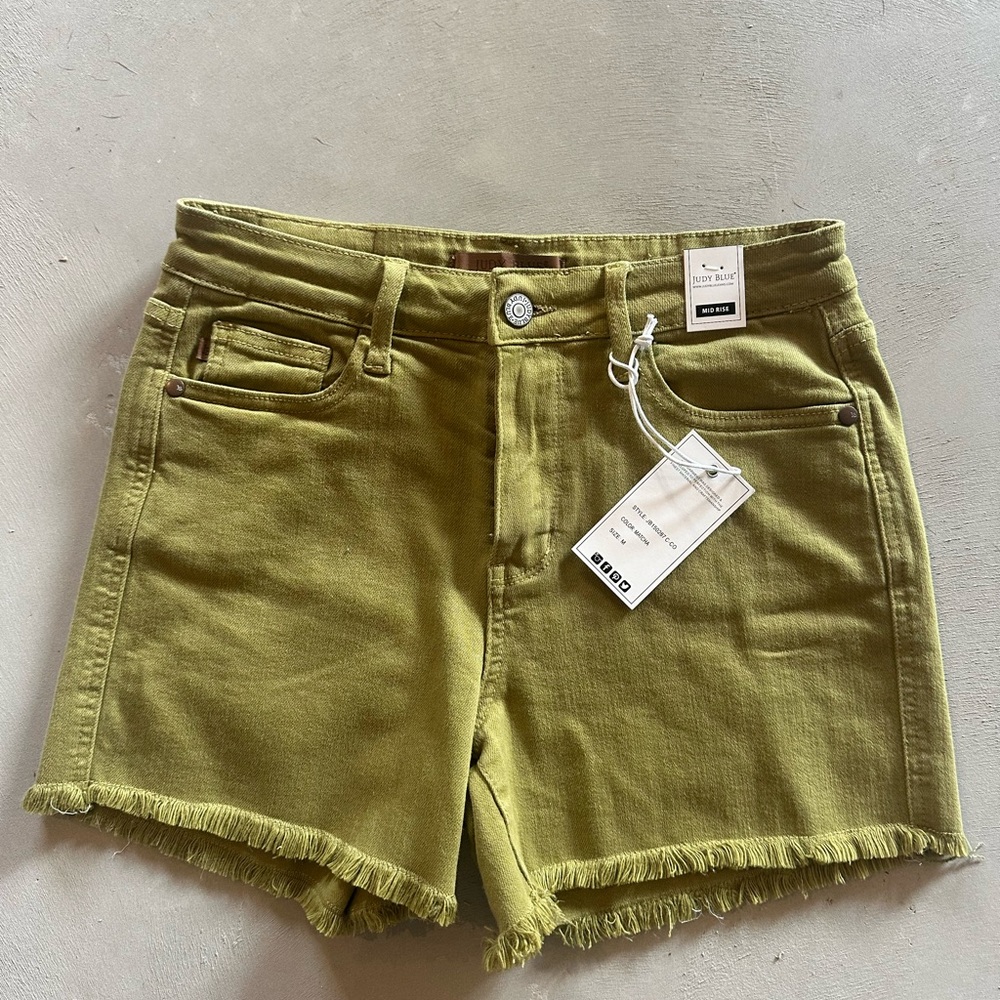 Judy Blue Green Shorts Frayed Hem. Seems more like a small than a medium.